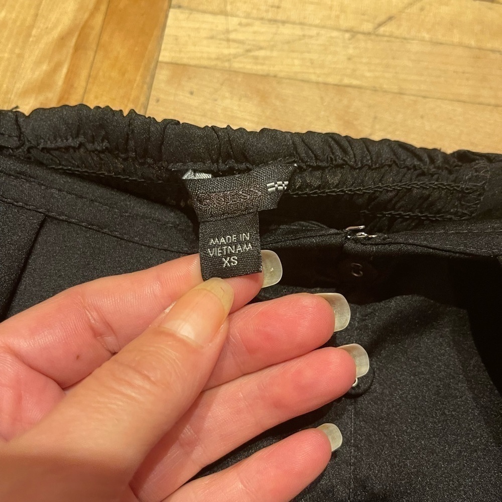 Guess Yessica Cold Shoulder Long Sleeve Blouse  NWOT.​​ - Picture 4 of 7